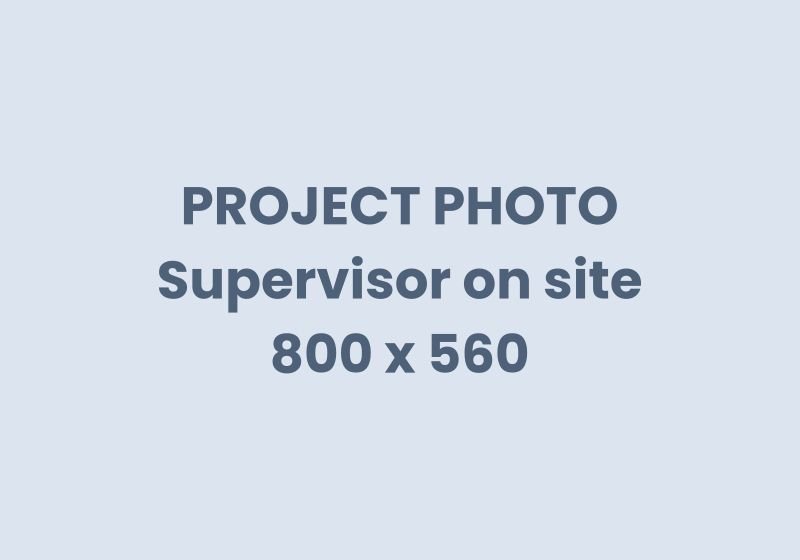 Cleaning supervisor managing a commercial site